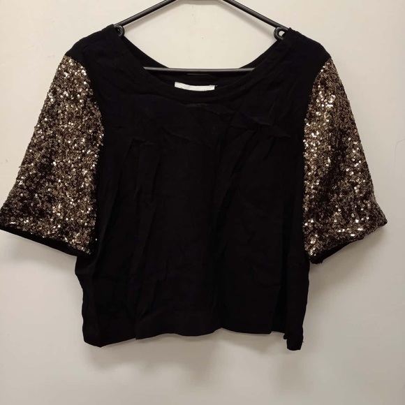 Finders Keepers *part of a matching set* Cropped Sequin Sleeve Top - Picture 3 of 5
